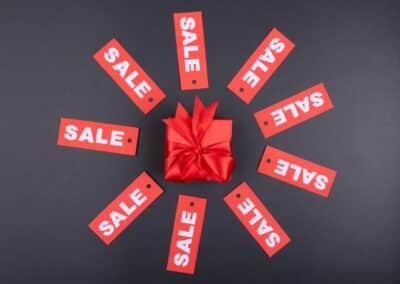 Safely through the peak season: 5 tips for e-commerce stores on Black Friday & Co.